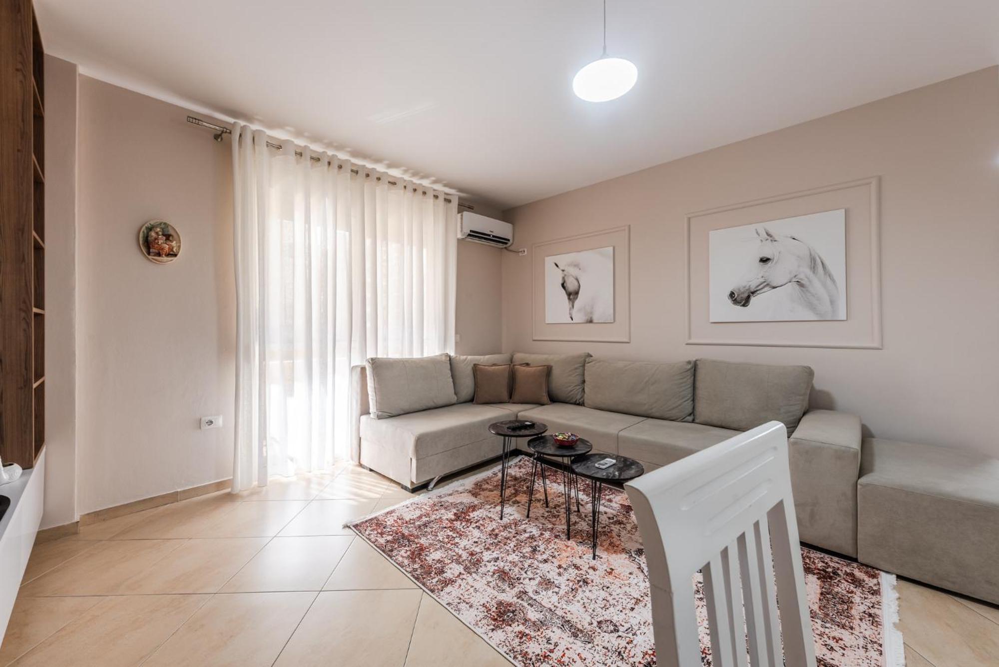 City Center Apartments By Kondo Stays Vlorë 외부 사진