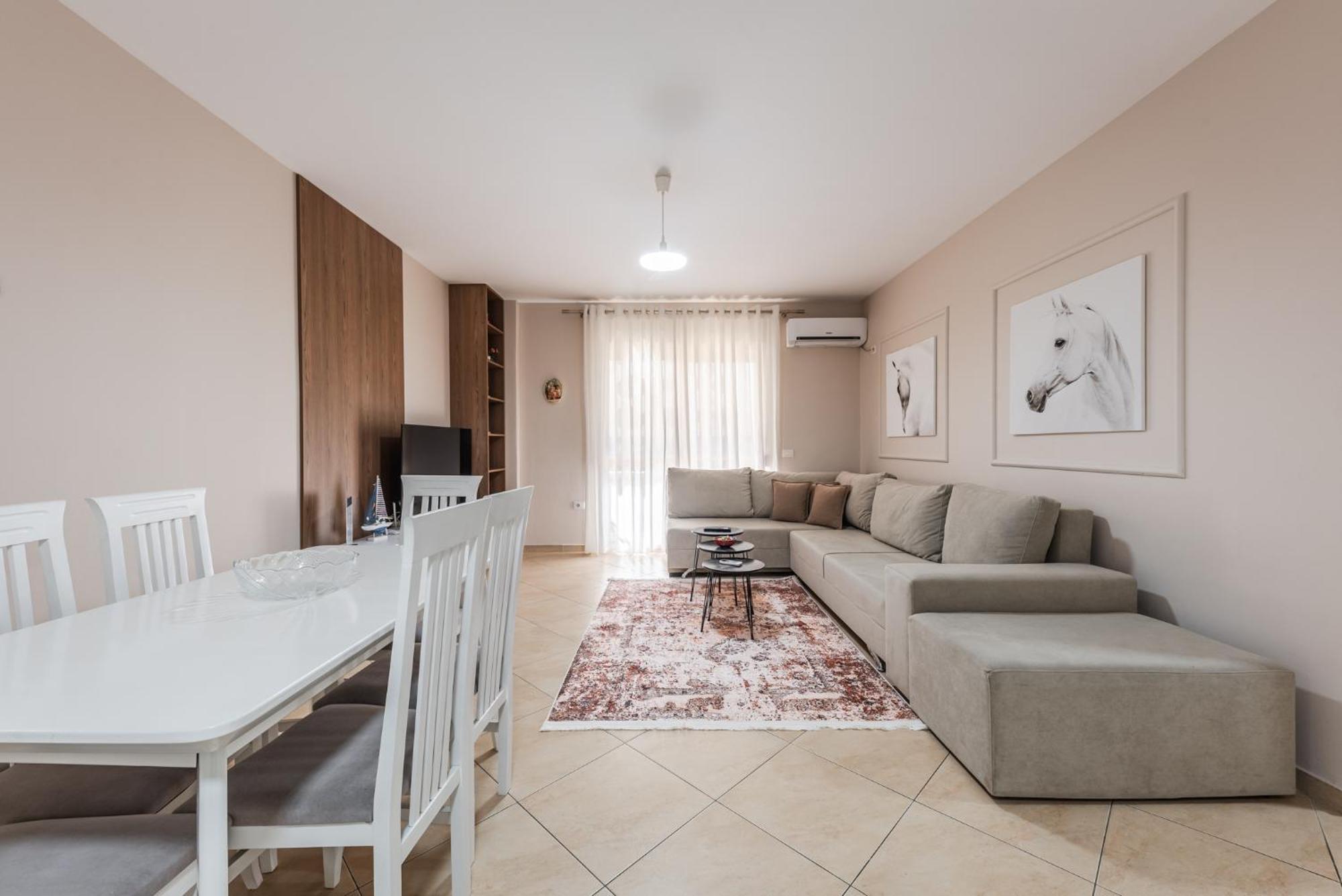 City Center Apartments By Kondo Stays Vlorë 외부 사진